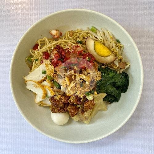 Bakmie Empat Anak: Menyusuri Kenangan Manis di Taman Kopo Indah II