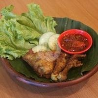 Kerupuk Udang menu Ayam Goreng Kabayan (AGK), Slamet Riyadi Raya