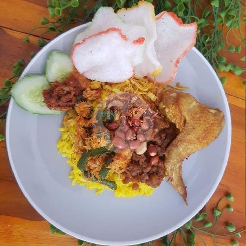 Nasi Kuning Ayam Goreng menu Kedai Samawa, Slawi
