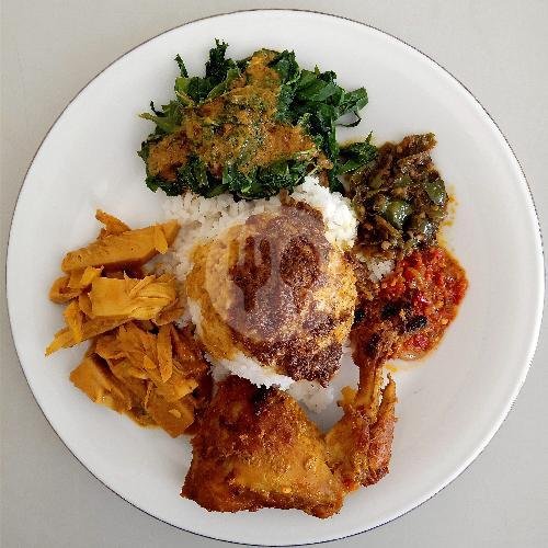Nasi Ayam Goreng menu Cinto Minang, Pegangsaan Dua