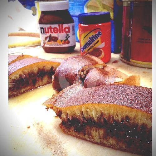 Review Martabak Tegal Rasa: Pengalaman Kuliner yang Bikin Ketagihan di Tegal Parang