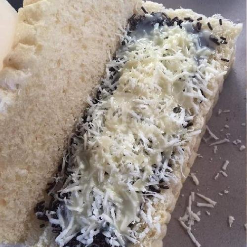 Roti Keju Kacang menu Martabak Kana, Pilangraya