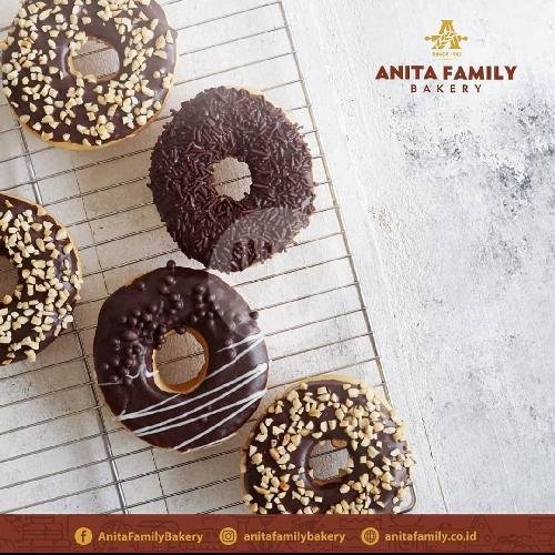 Donat Paket (6 Pcs) menu Anita Family Bakery, Ampel