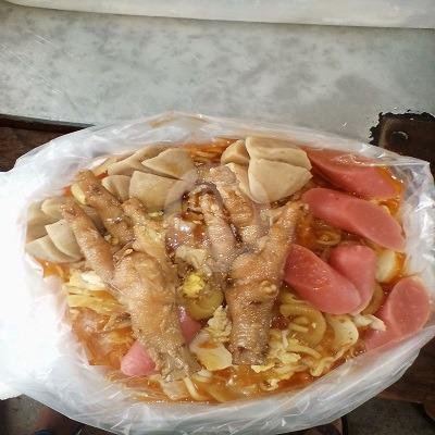 Seblak Sosis Ceker menu Seblak Perjuangan, Kesambi