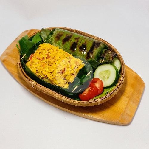 Nasi Bakar Cumi Asin Pedas menu Nasi Bakar Bangzoel, Sukolilo