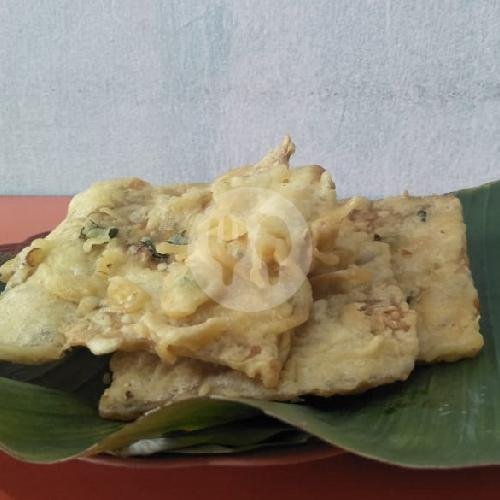 Telur Ceplok menu Pecel Pincuk Gumilang, Ngentak
