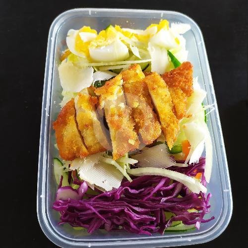 Review Menarik Sade Salad di Namburan Lor, Yogyakarta: Salad Segar dan Lezat!