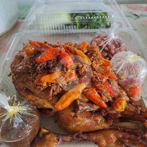 1 Ekor Ayam Betutu Kuah menu Warung Ayam Betutu Bu Asia, Banyuwangi