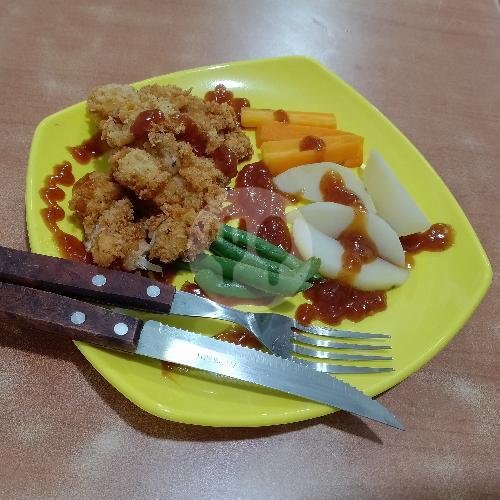 Steak Ayam Krispy Saus Keju menu Dapur Mbo Genduk