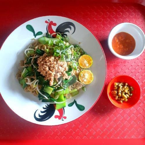Review Bakmi Ayam Bangka Perjuangan: Cita Rasa Autentik di Jakarta