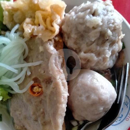 Review Bakso Surya Junrejo: Kenikmatan Bakso yang Menggugah Selera di Batu
