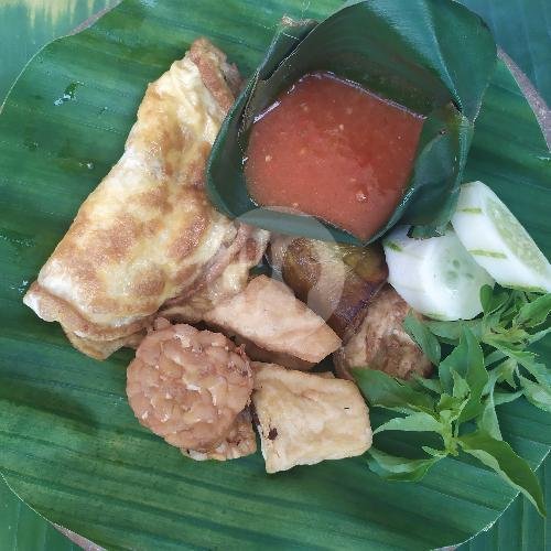 Sate Ayam Biasa menu Sate Ayam Mak Tirah, Simokerto