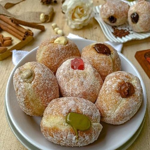 Donat Gula Halus Isi 3 Pcs menu Bugita Donuts, Gede Bage