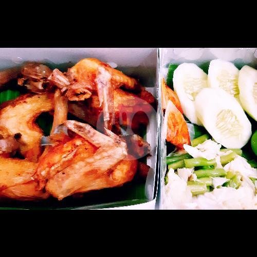 Lalapan Sayur menu Ayam Goreng Jawa MUJI LESTARI