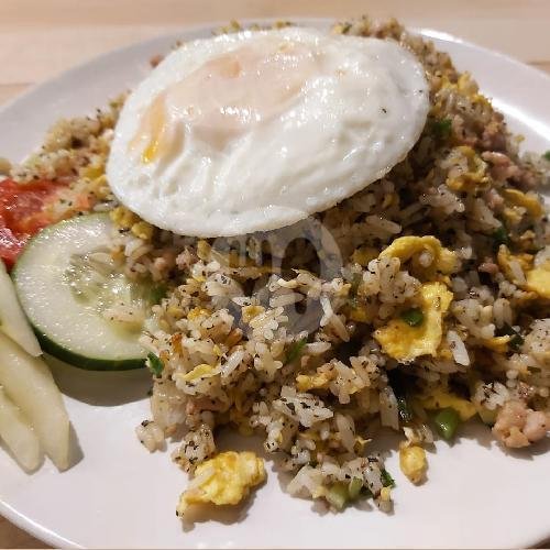 Nasi Goreng Merah Babi menu Pork and Barrel, Klojen