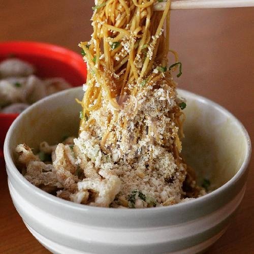 Yamien Manis Polos menu Bakmi Apin, Sukajadi