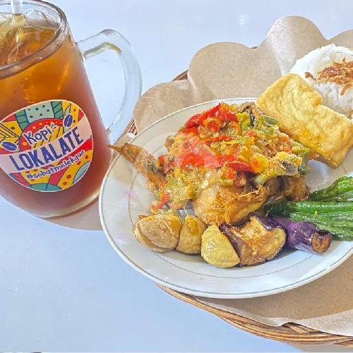 Paket 1 Ayam Jingkrak menu Lesehan Pondok Baselo, Dr. Moh. Hatta