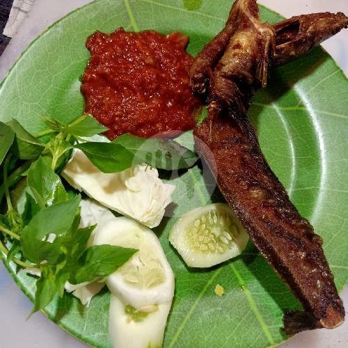 Lele Bakar menu Pecel Lele Depan Showroom Toyota Cabang Seafood Cak Alimin, Klender