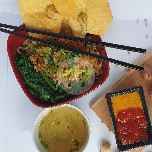 Yammie Pangsit Rebus Porsi Sedang menu Yammie Yummy Demangan