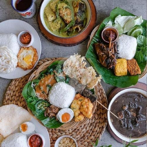 Paket Keluarga menu Nasi Pecel Godhong Jati, Gasibu