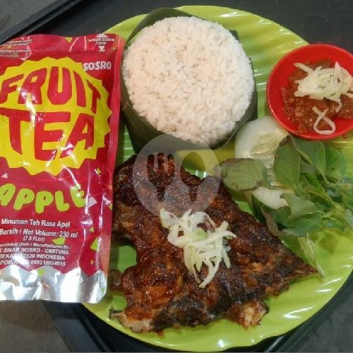 Kakap Besar menu Ikan Bakar Keputih Cabang, Wiyung