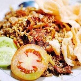 Nasgor Ayam Spesial Kepala + Telur + Lalap menu Warung Makan Mas Yardan, Pedan