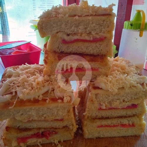 Roti Bakar Sosis Keju menu Roti Bakar Handys, Ki Ageng Gribig