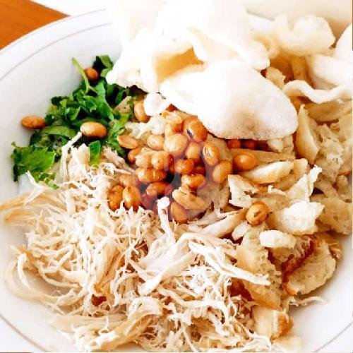 Review Lezat Bubur Ayam Pedo Jaya di Tlogowaru Raya: Kenangan Manis dalam Setiap Suapan