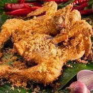 Ingkung Ayam Goreng menu Ayam Bakar & Kremes Mbak Witri, Tasikmadu