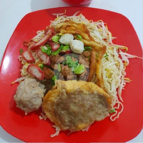 Bakmi Komplit menu Bakmi Kalimantan Hin Lie, Pademangan Timur