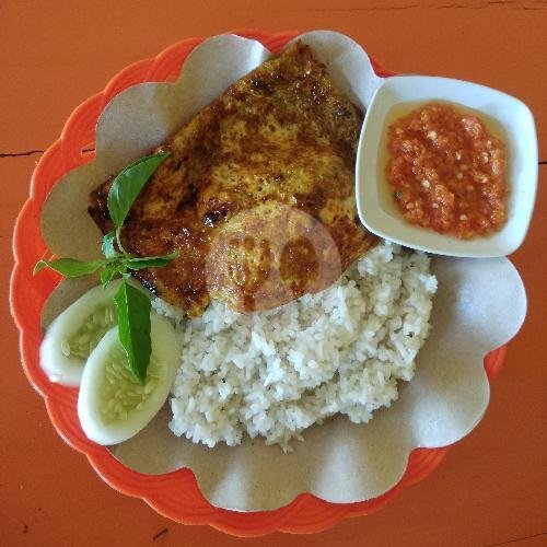 Paha Geprek Keju Plus Es Teh menu Ayam Geprek & Ayam Bakar Kang Bawor, Argorejo