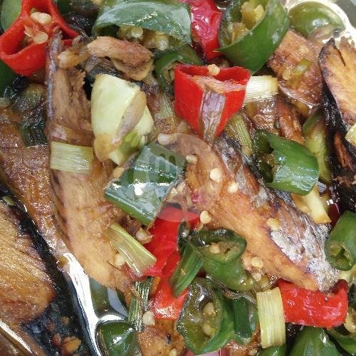 Perkedel Jagung menu Warung Jamblang Ibu Nunuk, Astana Anyar