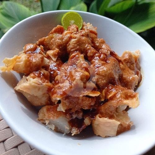 Review Restoran Siomay Batagor Ayami Chicken Dago: Tempat Cozy dengan Makanan Lezat dan Ramah Kantong