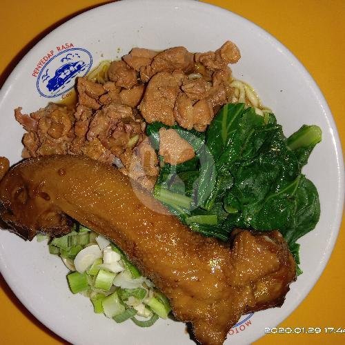 Mie Ayam Bakso Besar menu Bakso Balungan Sapi Dan Mie Ayam Bang MEMED, Sambiroto