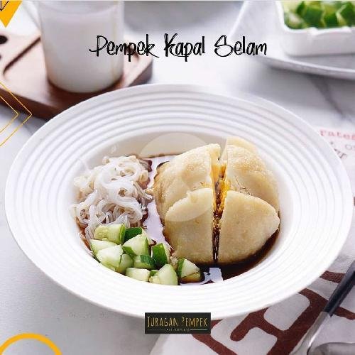 Review Juragan Pempek: Surga Pempek di Jl. Siti Munigar Bandung