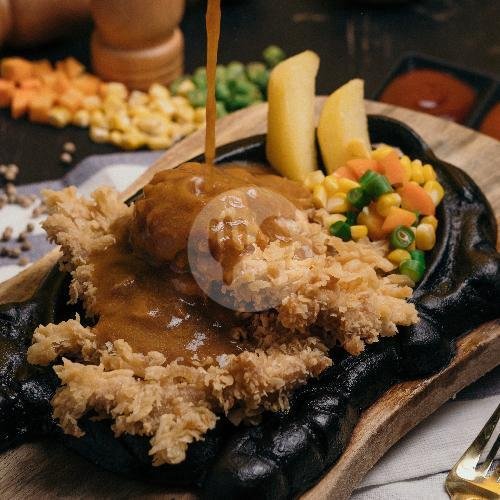 Hamburg Steak menu Nyetik Nyetik and Blend, Elang Raya