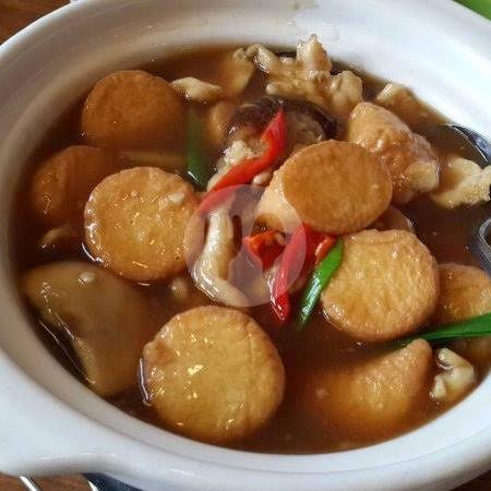 Ayam Kuluyuk menu Bakmi Sumber Usaha, Deket Kantor Pks