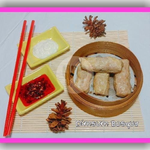 Lumpia Ayam Goreng Isi 4 Pcs menu Dimsum Bosque, Antapani