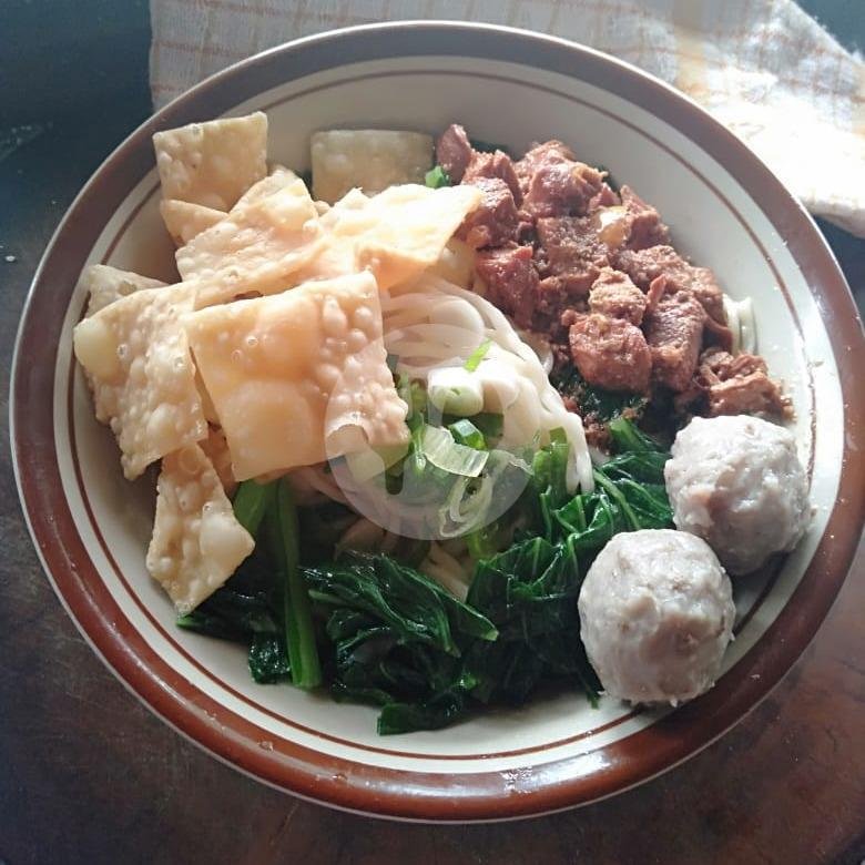 Bakso Jumbo Urat menu Bakso Daging Sapi & Mie Ayam 