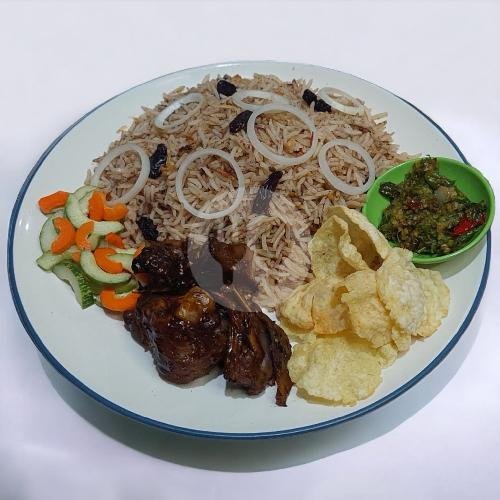 Meilano “Nasi Kebuli & Ayam Geprek”: Kenangan Rasa yang Menggugah di Telukjambe
