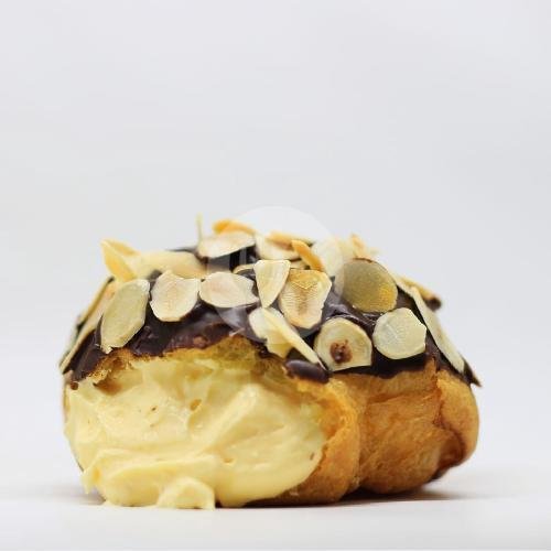 Pastry Roll Cheese menu La Cremepuff, Jogja City Mall