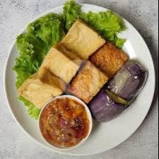 Lalapan Ayam Goreng Sambel Tomat / Sambel bawang menu Lalapan Khasanah, Tmr Masjid Abu Bakar