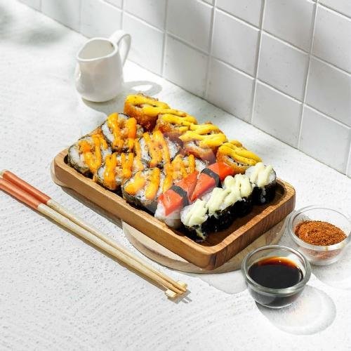 Oishii Combo Roll menu Sushi Boy, Mangga Besar