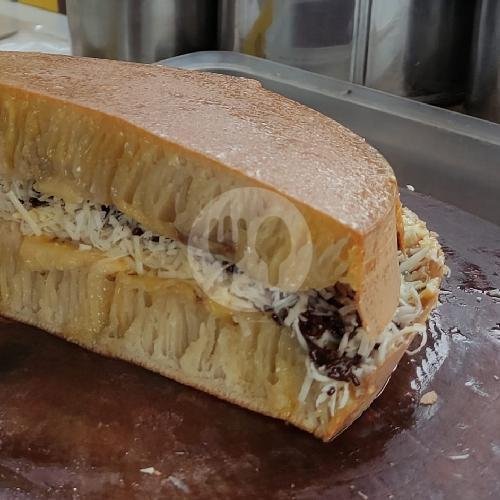 Pisang Susu menu Martabak Silegit Group, Cimindi