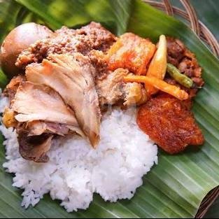 Nasi Gudeg Sambel Goreng Suwir Telur Tahu menu Gudeg Mbak Oshin (Bu Mari), Laweyan