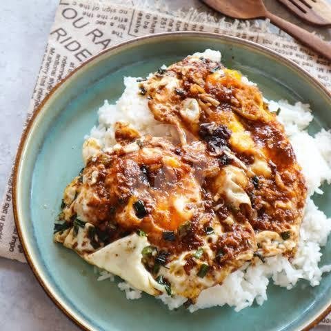 (SUPER MURAH) NASI TELOR BUMBU PADANG DAN KUAH KARI menu Mie Aceh Cek Wan, Pondok Gede