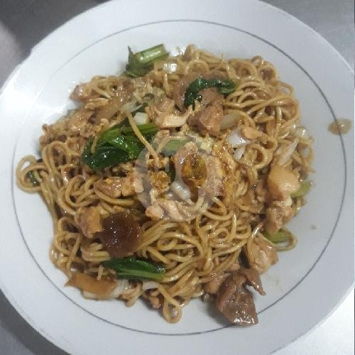 Kwetiau Goreng menu Chinese Food Mie Pasar Baru, Diponegoro