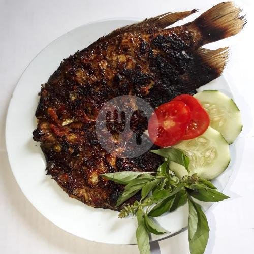 Lele Bakar menu Warung Arofah Bululawang
