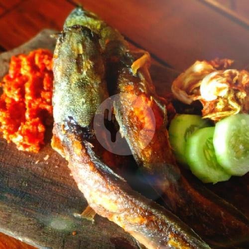 Ati Ampela Goreng menu Penyetan Mas Kobis Nyamplung, Ngaglik