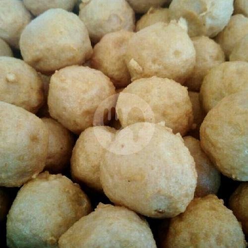 Lenggang Biasa menu Pempek Santy, Buah Batu